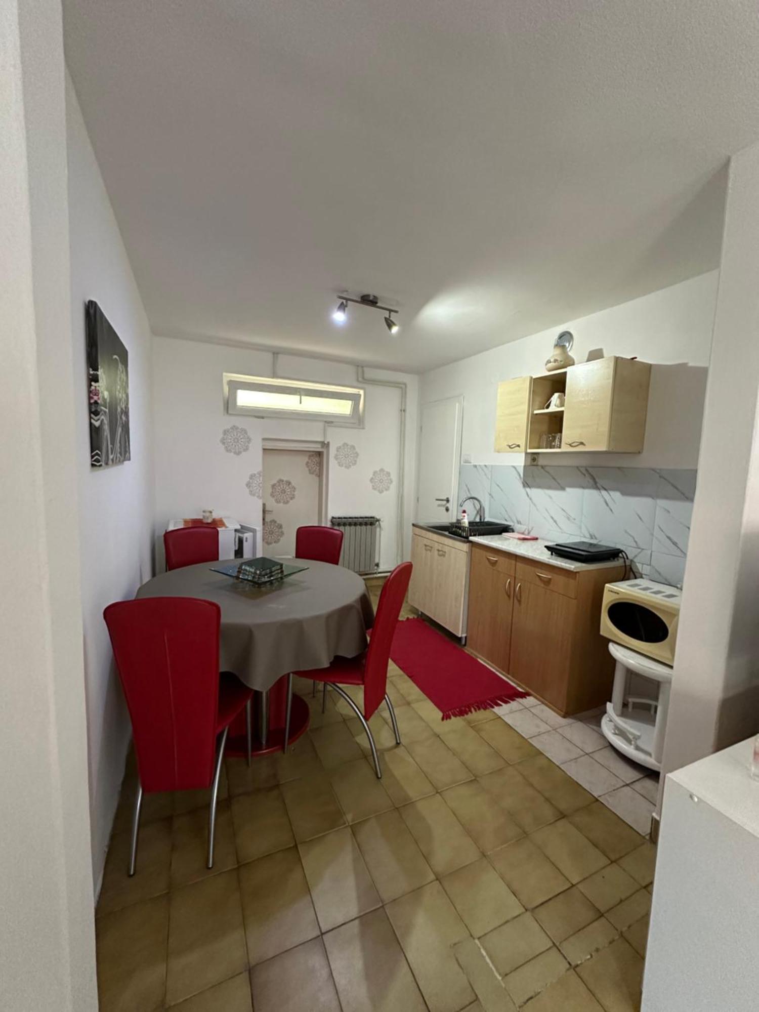Day & Night Apartment Ćuprija Eksteriør bilde